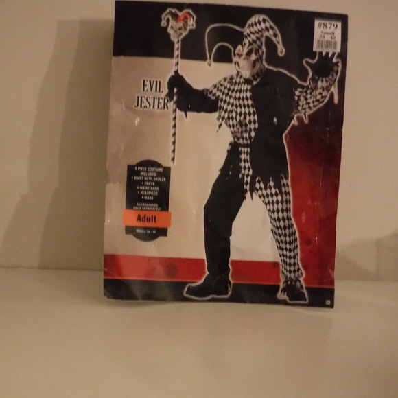 Halloween Costumes - Picture 3 of 3